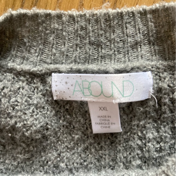 gray sweater - Picture 2 of 2